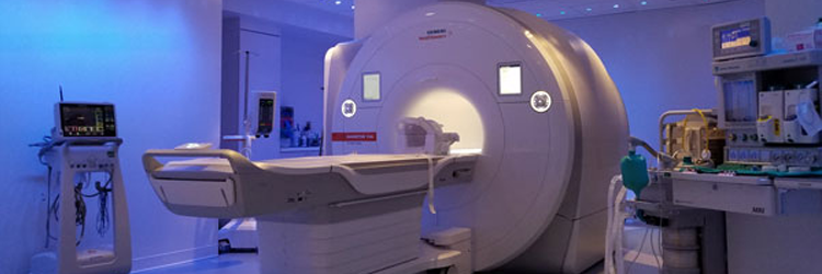 Magnetic resonance imaging (MRI) machine